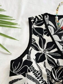 Soleia WYWF 女士度假风 V 领系带喇叭袖热带印花背心 - 黑與白 - 查看 3