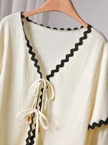 CosyJoli 大码女式V领系带短袖上衣和短裤休闲日常套装 - 杏色 - 查看 4