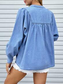 EMERY ROSE Áo sơ mi denim nữ kiểu dáng thường ngày, cổ chữ V, tay phồng, chất liệu denim mài. - Màu xanh lam - Xem 2