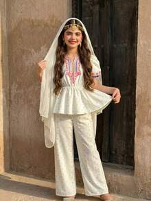 少女休闲中东风可爱印花上衣和裤子套装，适合外出和度假 - 彩色 - 查看 3