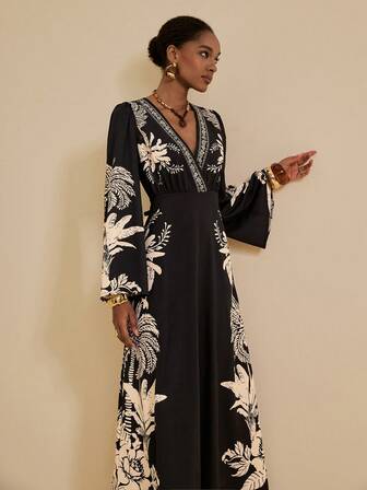 SHEIN Veneréa 女士V领印花露背开衩喇叭袖连衣裙，夏季度假沙滩罩衫