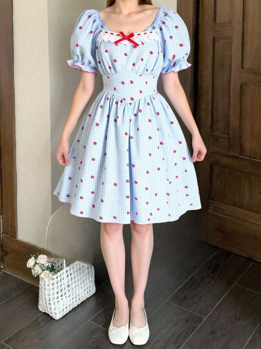 SHEIN ChillGRL Váy in họa tiết dâu tây tay bồng xòe thanh lịch ngọt ngào cho bé gái tuổi teen mùa hè, thích hợp cho kỳ nghỉ, tụ tập cùng bạn bè - Màu xanh nhạt - Xem 1