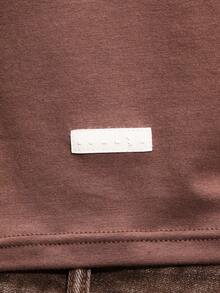 PLAYBOY X SUMWON 男士短袖圆领印花T恤，纯棉休闲夏季日常穿着，常规版型，撞色滚边设计 - 棕色 - 查看 6