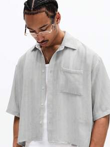 SUMWON 短袖纽扣衬衫，带胸袋，休闲办公夏季轻薄翻领上衣，商务休闲周末宽松版型 - 淺灰色 - 查看 4