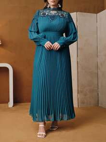 Anewsta 大码女式长裙，手工串珠花卉蕾丝拼接褶裥下摆，优雅时尚连衣裙 - 墨綠色 - 查看 5