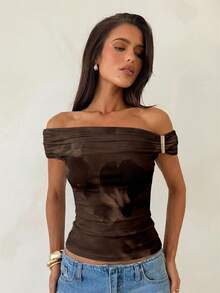 Aloruh 不对称肩部金属装饰棕色扎染印花针织T恤上衣，棕色衬衫，复古优雅休闲性感上衣，春季T恤，百搭优雅棕色打底衫 - 彩色 - 查看 7