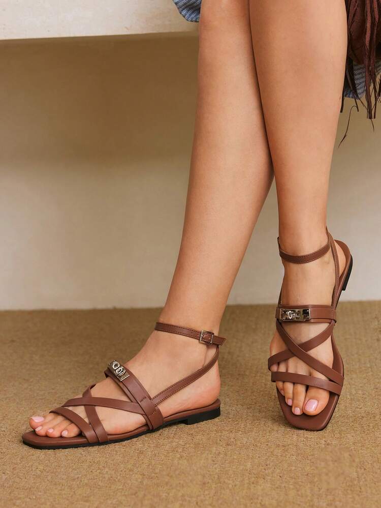 CUCCOO BIZCHIC Women's Metal Decor Casual Flat Sandals For Daily Wear