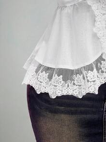 SHEIN ICON 女士加大码复古性感优雅基础休闲都市现代时尚个性化情人节V领拼接蕾丝边白色修身吊带背心 - 白色 - 查看 11