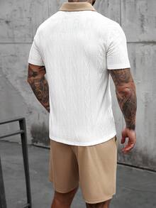 Manfinity CasualCool 男士夏季休闲撞色纹理 Polo 衫和短裤套装 - 彩色 - 查看 2