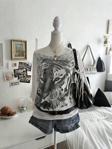 Lalippa Women Asymmetrical Neck Tiger Print Tee - White - View 1