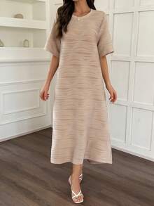 Vivie Lora Đầm dài dáng suông rộng rãi, chất liệu vải có họa tiết, màu kaki dành cho nữ. - Màu Khaki - Xem 2