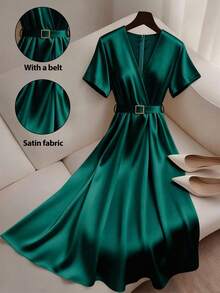 GlowEve CURVE Đầm maxi cỡ lớn dành cho nữ, cổ chữ V, tay ngắn xòe, viền bèo nhún ở eo, trang trí khóa kim loại, thanh lịch, thích hợp cho tiệc tùng, Ngày Valentine, Giáng sinh, mùa cưới, mùa xuân/hè. Đầm satin sang trọng dành cho nữ, đầm satin thanh lịch, đầm dạ hội chất lượng cao. - màu xanh lá - Xem 3