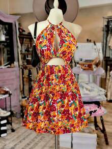 GlowEve Women's Elegant Sleeveless Fitted Flared Mini Dress With Hollow Design, Bow Tie Straps, Spring/Summer - Multicolor - View 3