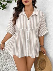 SHEIN Frenchy Áo kiểu nữ cỡ lớn, thiết kế mở phía trước, chất liệu vải có họa tiết, thoải mái, tay ngắn, phù hợp cho mùa xuân/hè, áo nữ mùa xuân, áo nữ mùa hè, váy nữ thanh lịch. - Nhiều màu - Xem 1