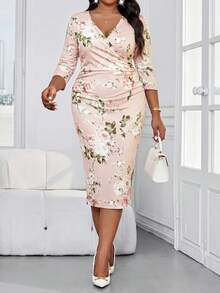 SHEIN Lady Đầm cổ chữ V in hoa thanh lịch dành cho phụ nữ cỡ lớn - Hồng - Xem 5