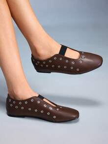 CUCCOO GRLICON Women's Fashionable Versatile Commuter Metal Eyelet Decor Flats Valentine's Day - Coffee Brown - View 2