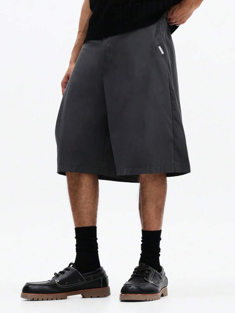 옆주머니가 있는 편안한 캐주얼 버뮤다 반바지