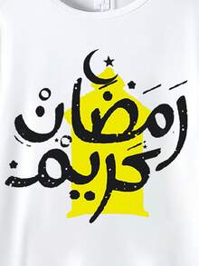 SHEIN 2pcs/Set Teenage Boys Short Sleeve Round Neck T-Shirt + Pocket Shorts Set