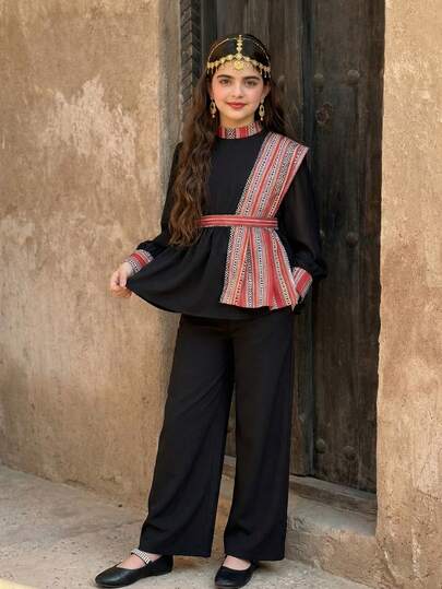 Conjunto de blusa de manga larga de malla con patrón tradicional del Medio Oriente y pantalones rectos para niñas preadolescentes en celebración del Ramadán