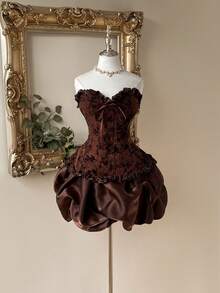 Lovelzi 优雅奢华的巧克力棕色露肩扎染植绒提花拼接亮面欧根纱泡泡裙，精致的鱼骨造型多层荷叶边下摆连衣裙，适合晚宴、展览、商务活动、婚礼、派对和其他场合。 - 棕色 - 查看 6