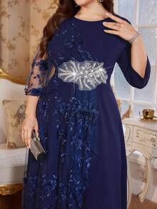 Reflora 大码优雅派对连衣裙，饰有3D立体花卉刺绣和网纱拼接 - 藍色 - 查看 8