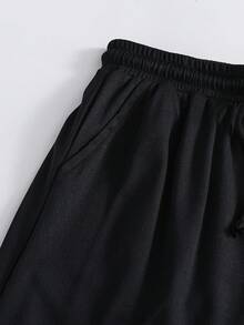 SHEIN Quần short thể thao 2 trong 1 hai lớp in hình nhện màu đen trắng dành cho thiếu niên nam, phong cách thường ngày, đi học, thoải mái, thời trang, tối giản, đa năng, chất liệu mềm mại, phù hợp cho mặc hàng ngày, đi học, dã ngoại, thể thao ngoài trời, lễ hội âm nhạc, tiệc tùng, kỳ nghỉ hè, không khí mùa hè, ngày lễ, mùa xuân/hè. - Đen và trắng - Xem 8