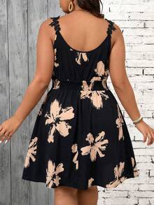 SHEIN Frenchy Đầm ngắn dáng chữ A thắt eo, họa tiết hoa, cỡ lớn, thích hợp cho kỳ nghỉ, thường ngày. - màu đen - Xem 2