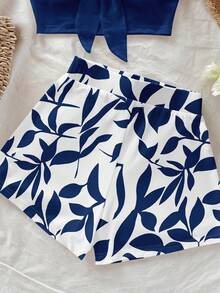 Soleia 蓝色树叶印花图案休闲度假风短裤和配套露脐上衣两件套，适合春夏度假穿着。 - 彩色 - 查看 3