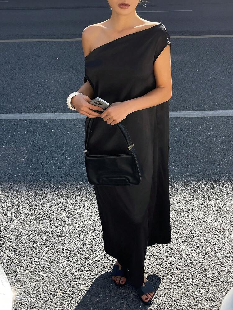 Women's Solid Color Oblique Shoulder Loose Straight Elegant Mid-Length Dress Sundress