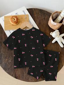 两件套黑色和粉色可爱复古迷你爱心樱桃印花少女休闲简约短袖上衣和短裤套装，适合夏季穿着 - 彩色 - 查看 7