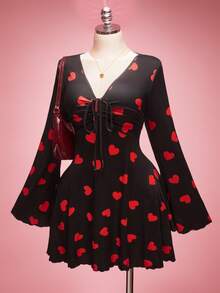 SHEIN ICON 大码女式心形图案V领喇叭袖前系带连衣裙 - 彩色 - 查看 3