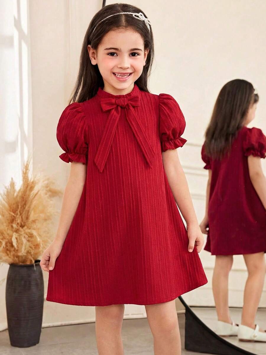 SHEIN 少女红色泡泡袖可爱大蝴蝶结A字连衣裙，优雅时尚，百搭实用，适合派对、郊游、姐妹合照、公园、露营、度假、日常休闲穿着。