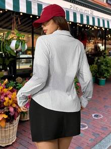 SHEIN EZwear 大码长袖修身前扣休闲条纹衬衫 - 黑與白 - 查看 2