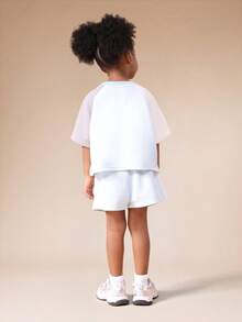 Set coordinato di due pezzi composto da maglietta crop con stampa del testo "SUMWON New York" e pantaloncini abbinati, con maniche corte, adatto per l'abbigliamento casual estivo e le vacanze - Multicolore - Visualizzare 2
