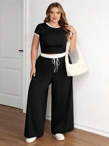 SHEIN CURVE+ Bộ áo thun và quần dài phối màu đen trắng tương phản dành cho nữ cỡ lớn. - màu đen - Xem 8