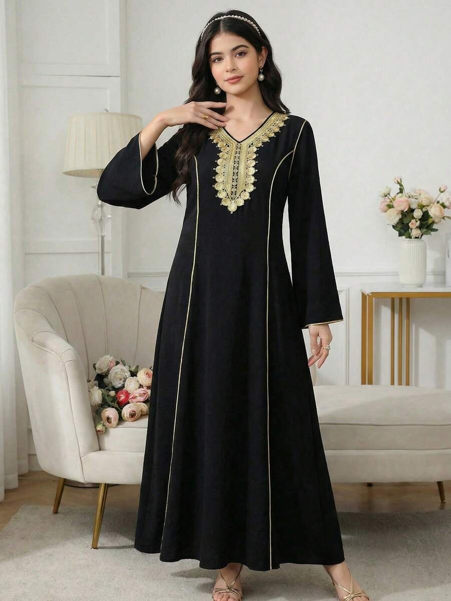 SHEIN 少女黑金丝带流苏春夏度假风金色蕾丝宽松撞色长袍，中东阿拉伯风格，适合国庆节穿着。 - 黑色 - 查看 1