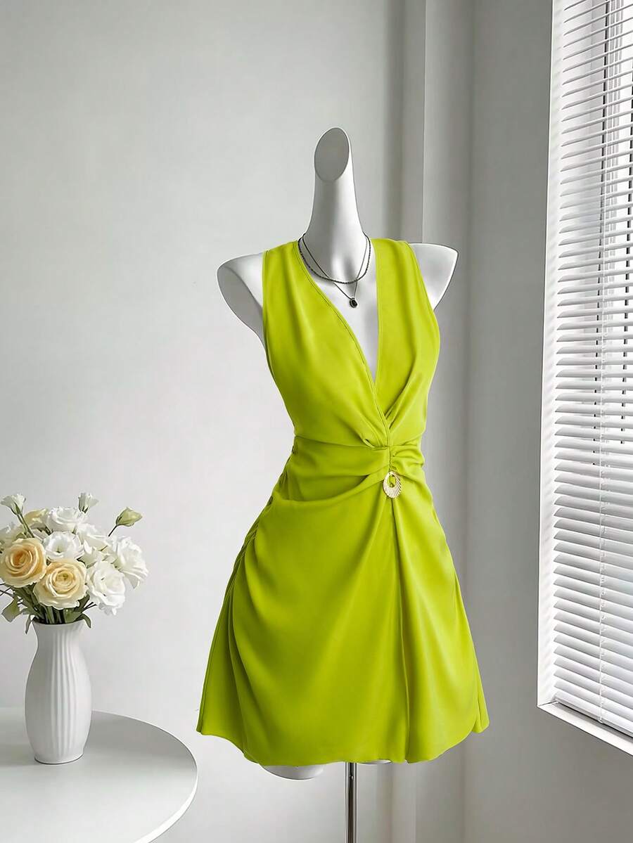 Sweetra Vestido de tirantes finos de unicolor con estilo vintage romántico europeo y americano para mujer de talla grande, nuevo vestido ajustado sexy con espalda descubierta y cruzado en el verano, vestido de tirantes finos, vestido de vacaciones, vestido de vuelta al colegio, adecuado para primavera y verano - Verde - Ver 1