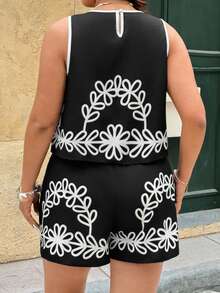 Breezaya Conjunto de camisa holgada con estampado floral y shorts para mujer de talla grande, estilo de vacaciones de primavera/verano, favorecedora, adecuada para graduación, vacaciones, Día de San Valentín, festivales de música, Día de la Madre, Halloween, Acción de Gracias, Pascua, Día Nacional, bailes, citas, fiestas, bodas, salidas - Negro - Ver 2