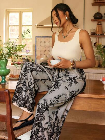 Freevana 大码女式花卉蕾丝拼接无袖连体裤