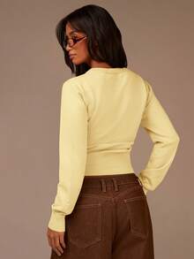 Athîral Áo len dài tay màu vàng dành cho nữ, kiểu dáng thường ngày, áo len cổ tròn, áo khoét eo, áo len rỗng, thích hợp cho kỳ nghỉ, trang phục nghỉ dưỡng, mùa xuân, mùa hè, nghỉ xuân, lễ hội, áo len dệt kim màu vàng. - Vàng nhạt - Xem 2