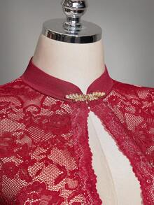 SHEIN ICON 大码Y2K深V领优雅蕾丝连衣裙，荷叶边喇叭袖修身蕾丝旗袍，适合新年派对、中国新年、新年装扮、宴会、聚会、约会等场合 - 酒紅色 - 查看 5