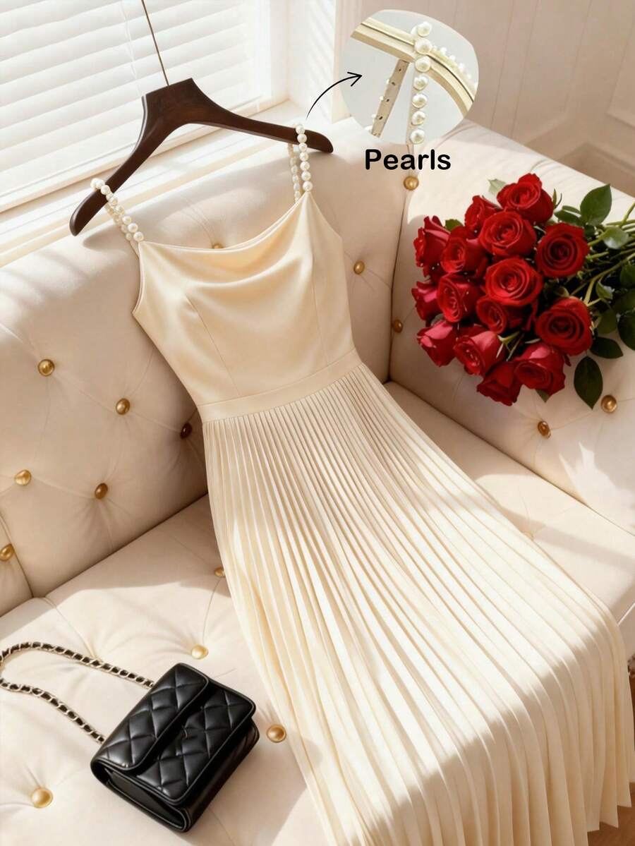 Franclia 女士纯色杏色缎面垂褶领口褶皱腰身褶裥下摆长款连衣裙，珍珠肩带装饰，适合派对、婚礼、约会、日常穿着，简约优雅，杏色缎面连衣裙 - 杏色 - 查看 1