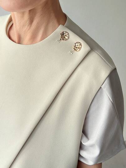 FRIFUL 女士不对称下摆拼接交叉宽松背心，肩部饰有金属纽扣