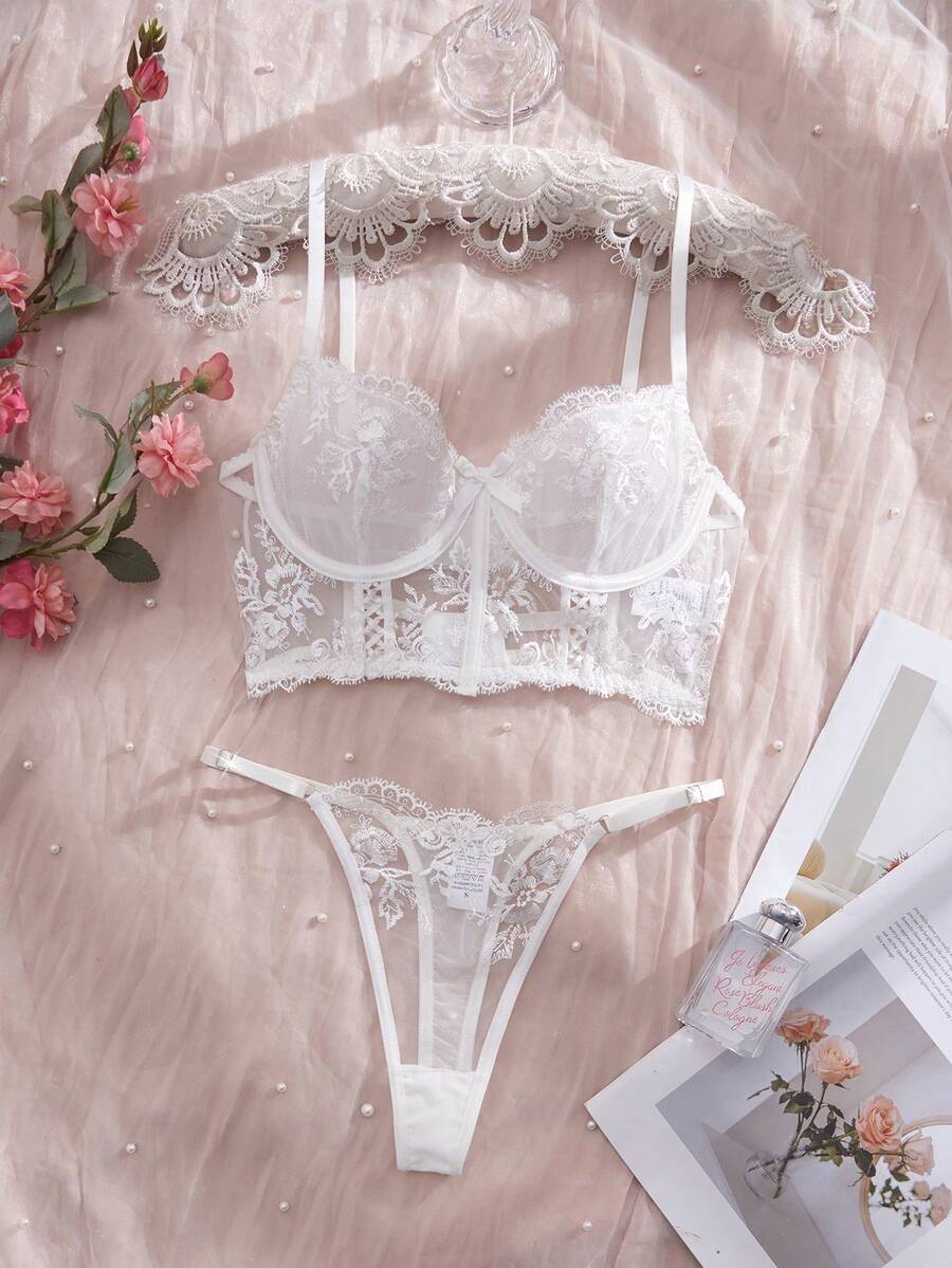 2pcs Embroidered Mesh Patchwork White Bridal Lingerie Set - White - View 1