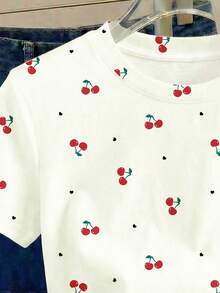 少女樱桃印花休闲圆领短袖T恤，适合日常穿着，夏季百搭