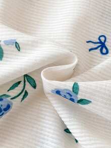 طقم ملابس منزلية صيفي مكون من ملابس علوية قصيرة الأكمام بطبعة زهور صغيرة وبنطلون فضفاض مخطط - الأزرق - مشاهدة 5