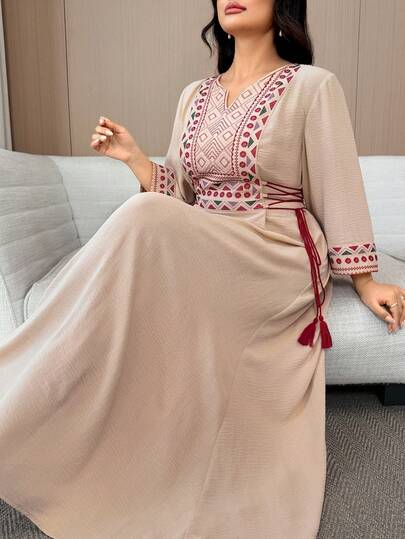 Al Najma Plus Size Women's Geometric Pattern Keyhole Neck Tie Waist Casual Vacation Dress, Spring/Autumn