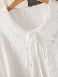 Lacomfia 女士优雅独特精致蕾丝拼接领长袖衬衫 - 白色 - 查看 7