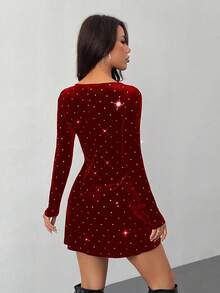 SHEIN PETITE 女款秋季優雅天鵝絨銀箔紅色長袖派對洋裝，紅色波點夜店風聖誕閃亮亮片洋裝，適合小個女款 - 紅色 - 查看 2