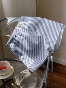 Comfortcana 休闲条纹腰带饰有品牌标识织带的修身低腰短裤，配有右侧单口袋，舒适百搭，适合日常穿着、派对、机场出行、春夏季节以及海滩度假。 - 彩色 - 查看 2